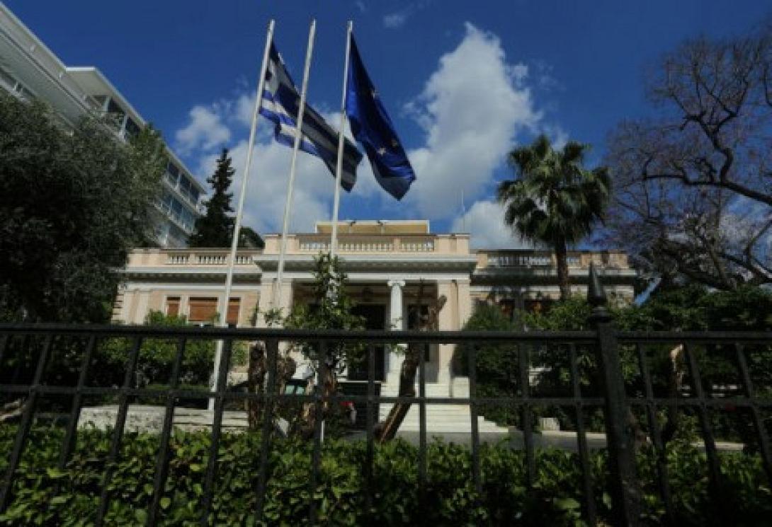 Πρώτος στόχος, η συμφωνία σε ένα πρόγραμμα “γέφυρα”