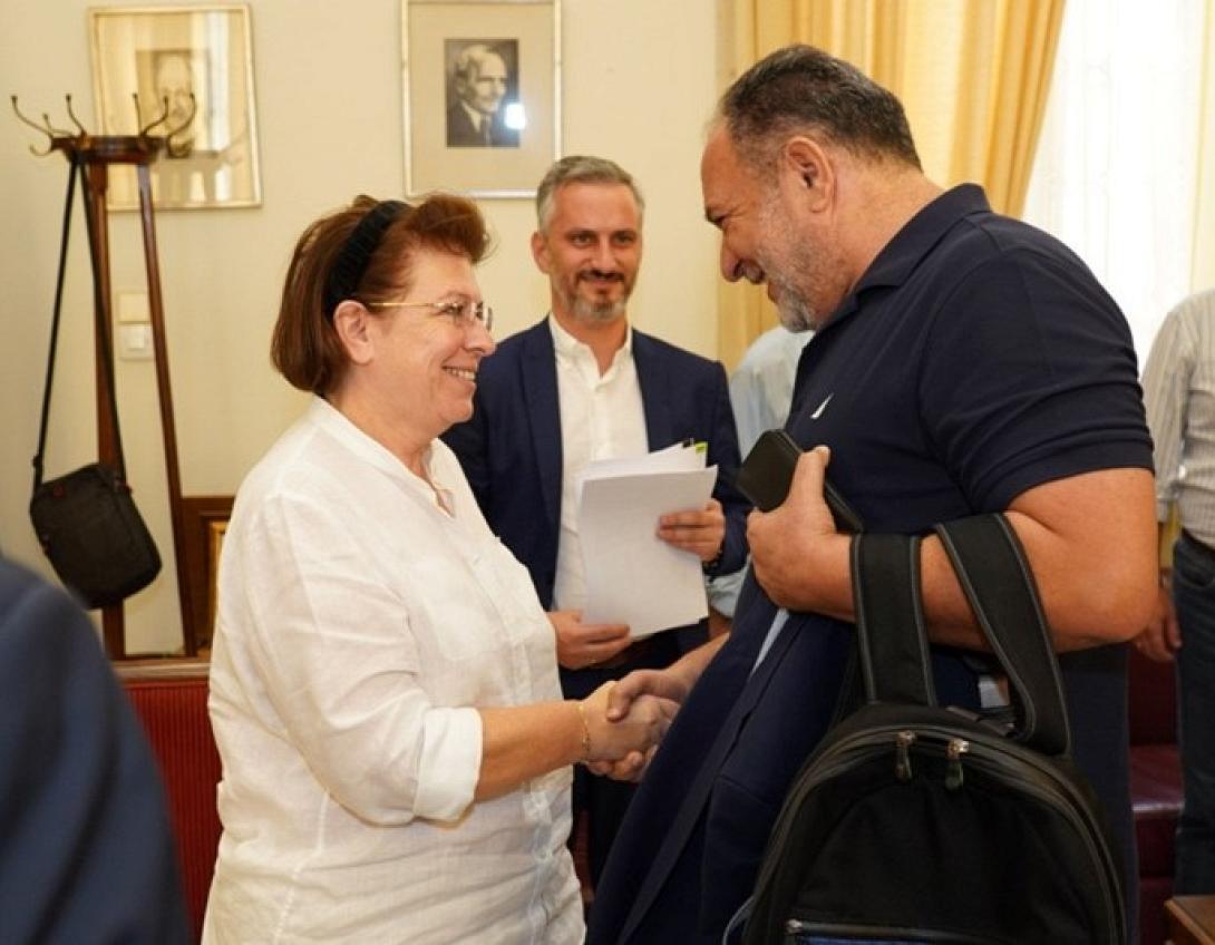 mendoni-dimos7263.jpg