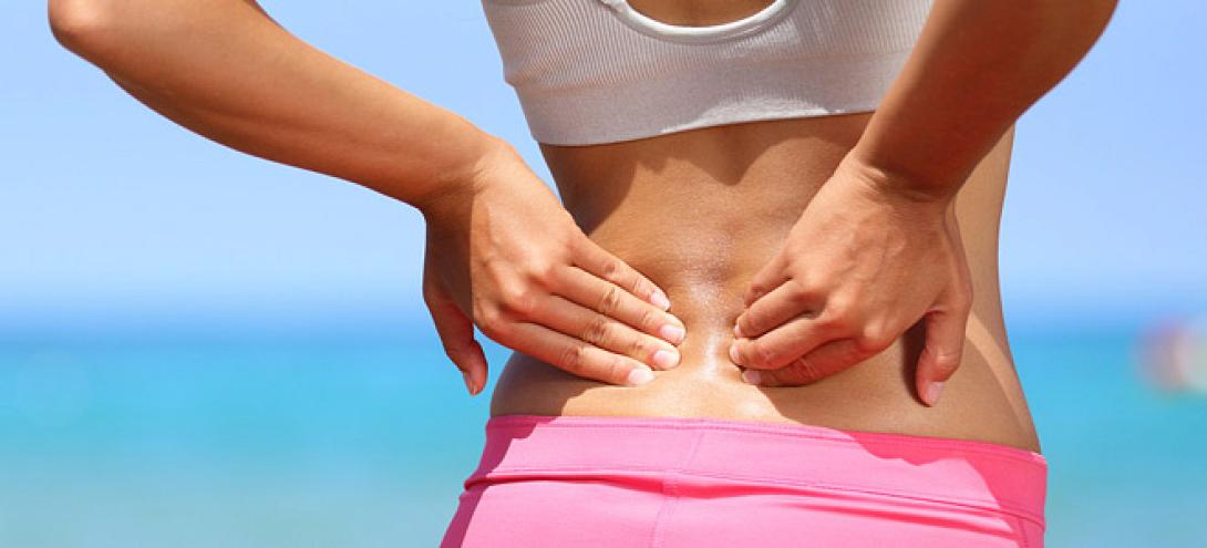 Οι τρεις ασκήσεις που διώχνουν το "πιάσιμο" από τη μέση (φωτογραφίες)