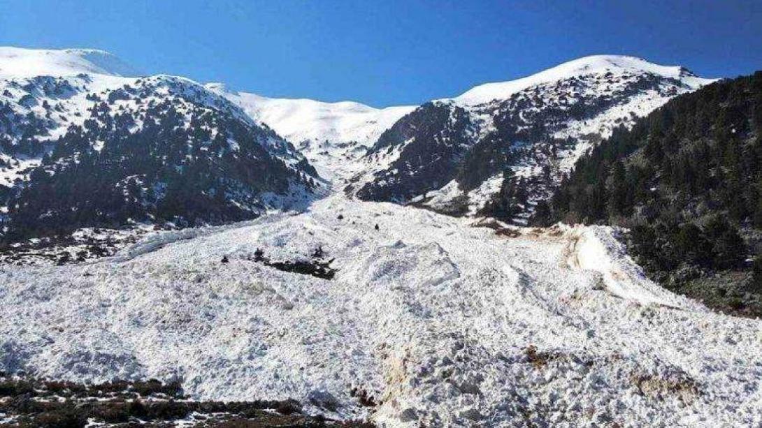 χιονοστιβάδα