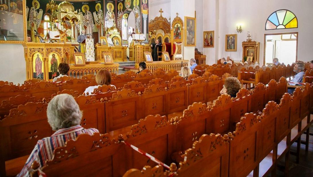 μέτρα εκκλησίες