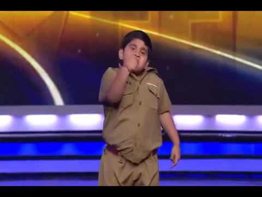 Ο 8χρονος που ξετρέλανε το Ινδία έχεις ταλέντο