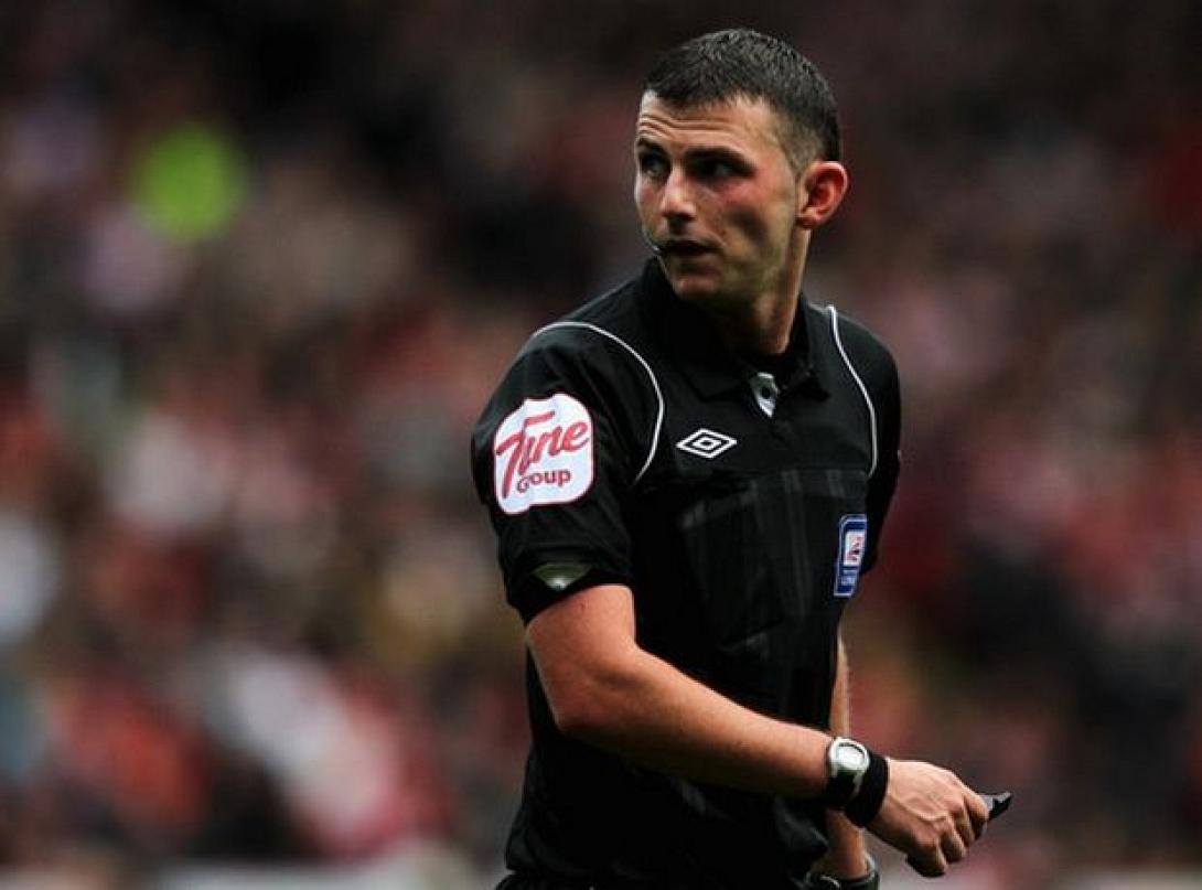 Ο Μάικλ Όλιβερ σφυρίζει το Παναθηναικός - Σταντάρ Λιέγης