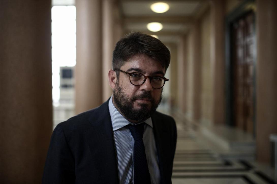 μιχάλης καλογήρου