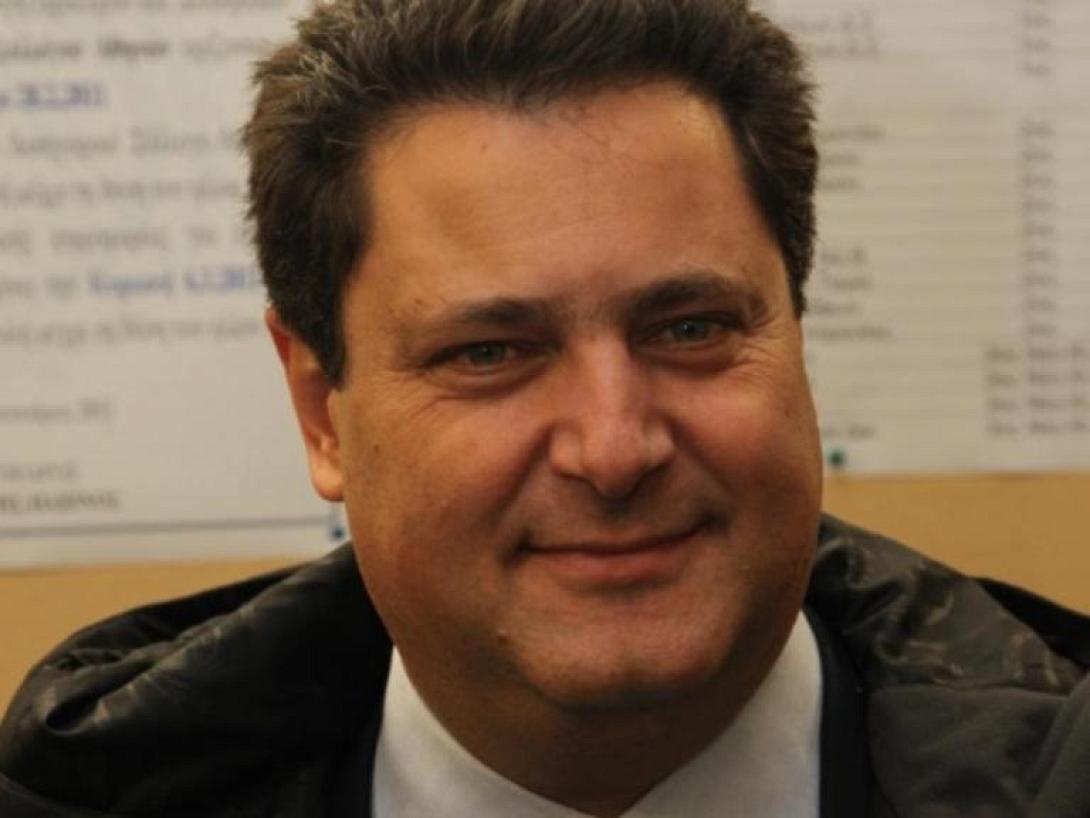 μιχάλης ζαφειρόπουλος