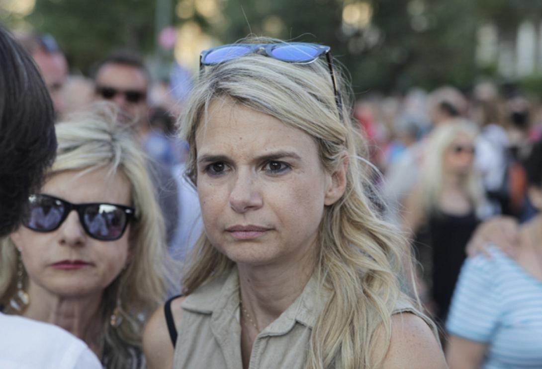 μιλενα αποστολακη.jpg