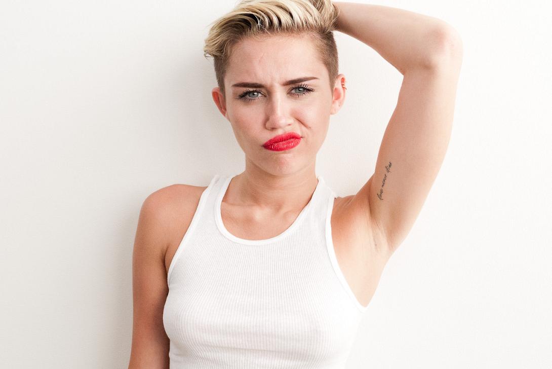 miley-cyrus-photoshoot-by-terry-richardson-september-2013-7.jpg