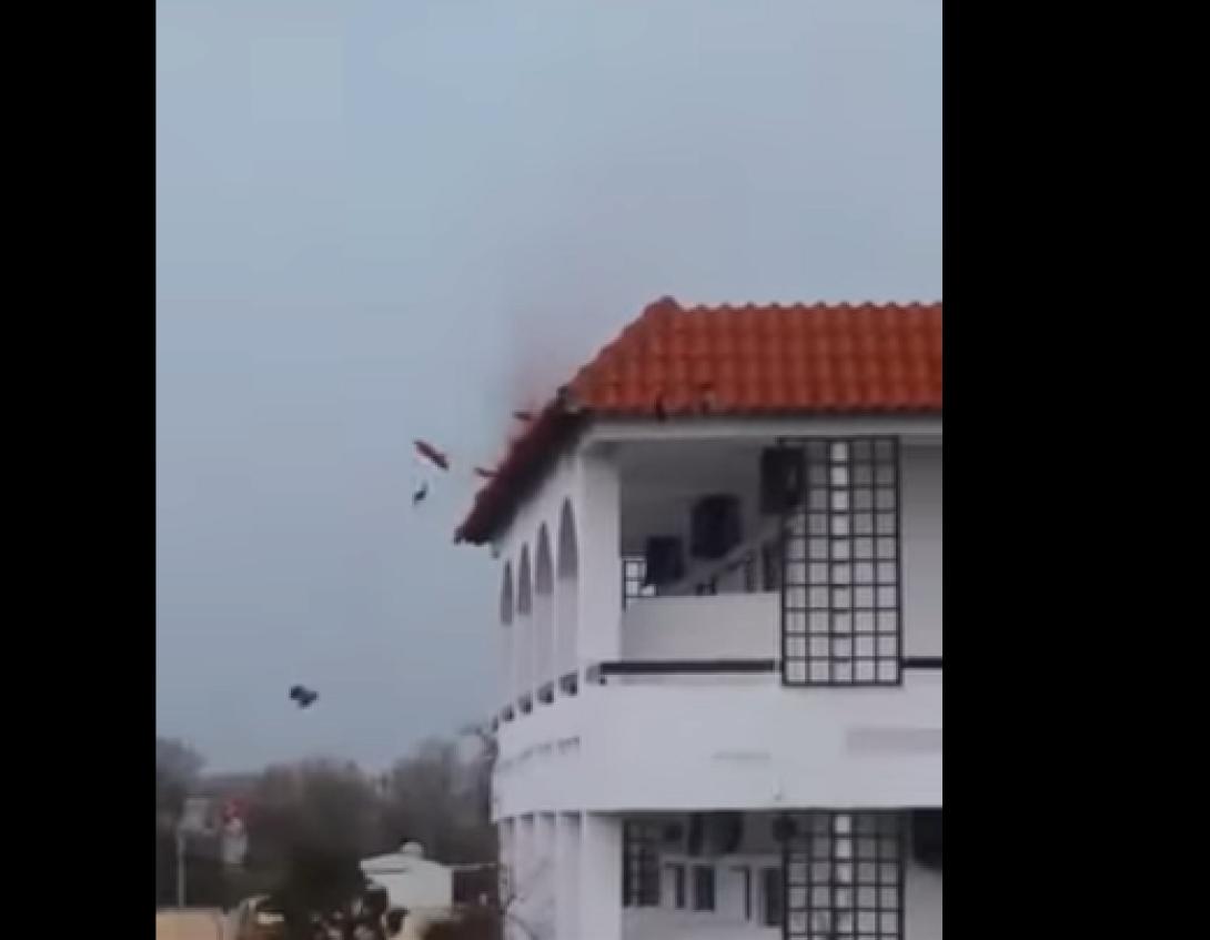 μινι τυφωνας