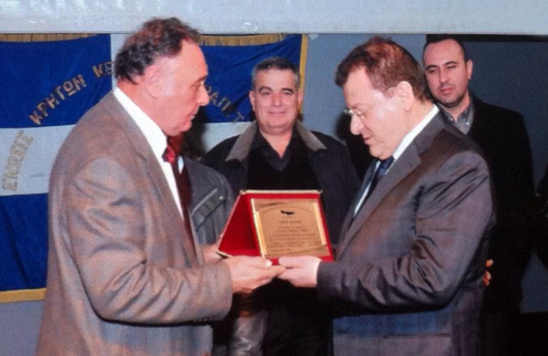 Τίμησαν τον Διευθύνοντα Σύμβουλο των Μινωϊκών Αντώνη Μανιαδάκη