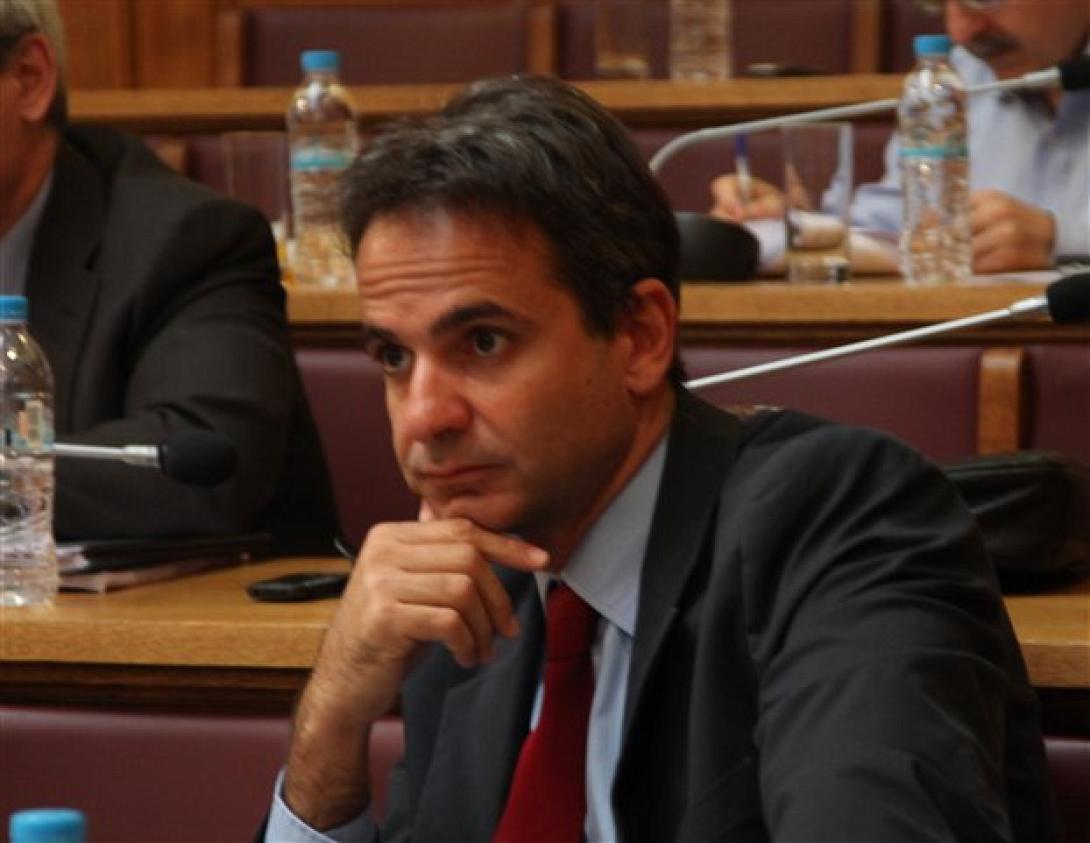 Ξεκινούν οι διαδικασίες για 11.000 απολύσεις και 12.500 διαθεσιμότητες