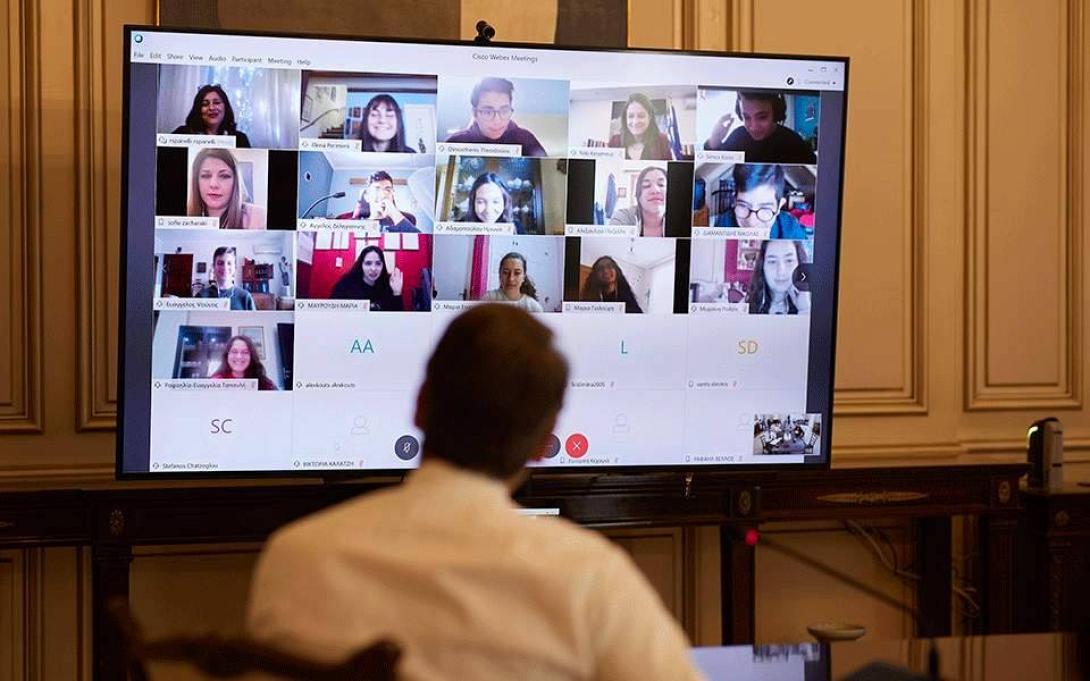 Μητσοτάκης Θρανία