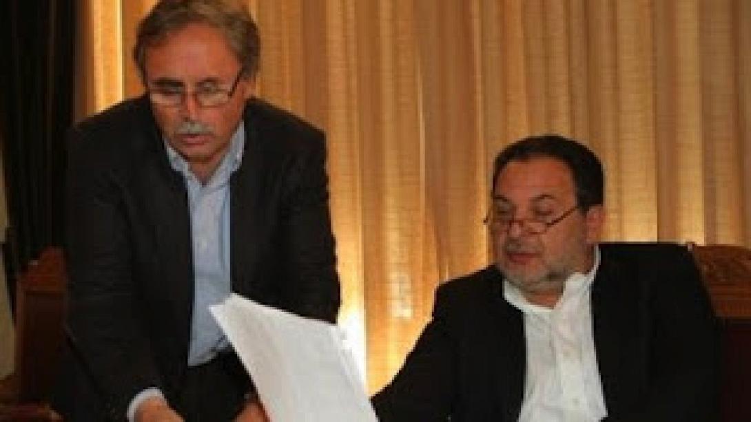 Ευθείες βολές Μιχάλη Περυσινάκη εναντίον του Γιάννη Κουράκη