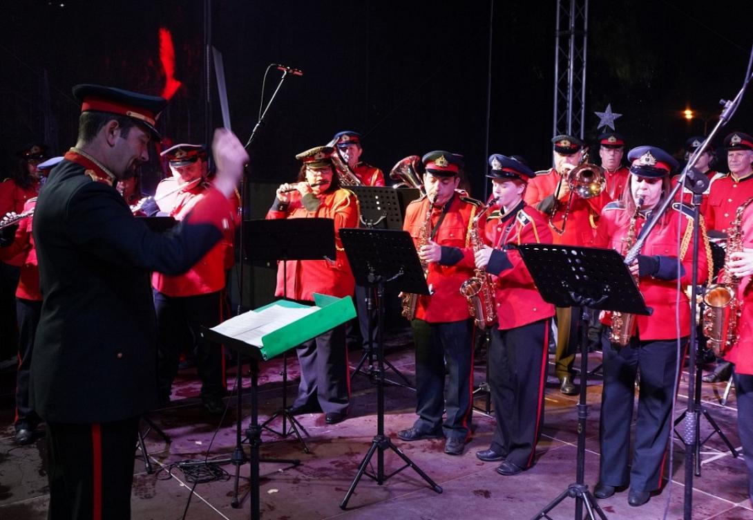 Η Φιλαρμονική του Δήμου απέδωσε γιορτινά τραγούδια