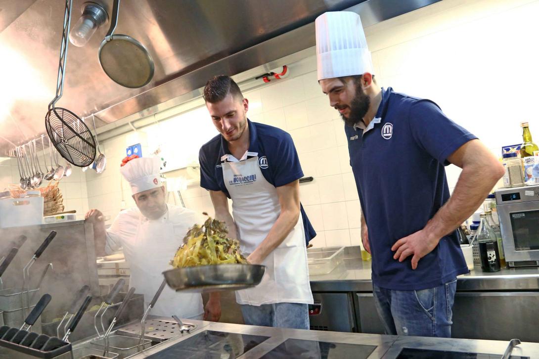 Θετικό κατά 100.000 νέες θέσεις εργασίας το ισοζύγιο απασχόλησης στο 11μηνο