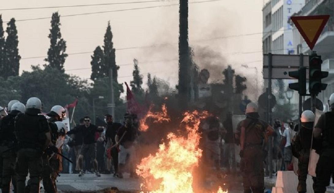 επεισόδια σύνταγμα