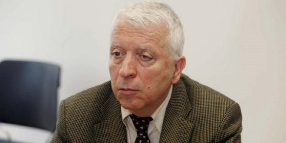 κώστας μουτζούρης