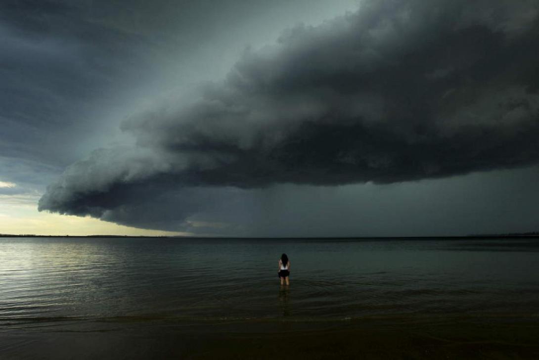 'Ερχεται μπόρα, έρχεται καταιγίδα...