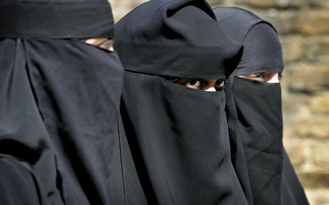 γυναικες με μπουργκα