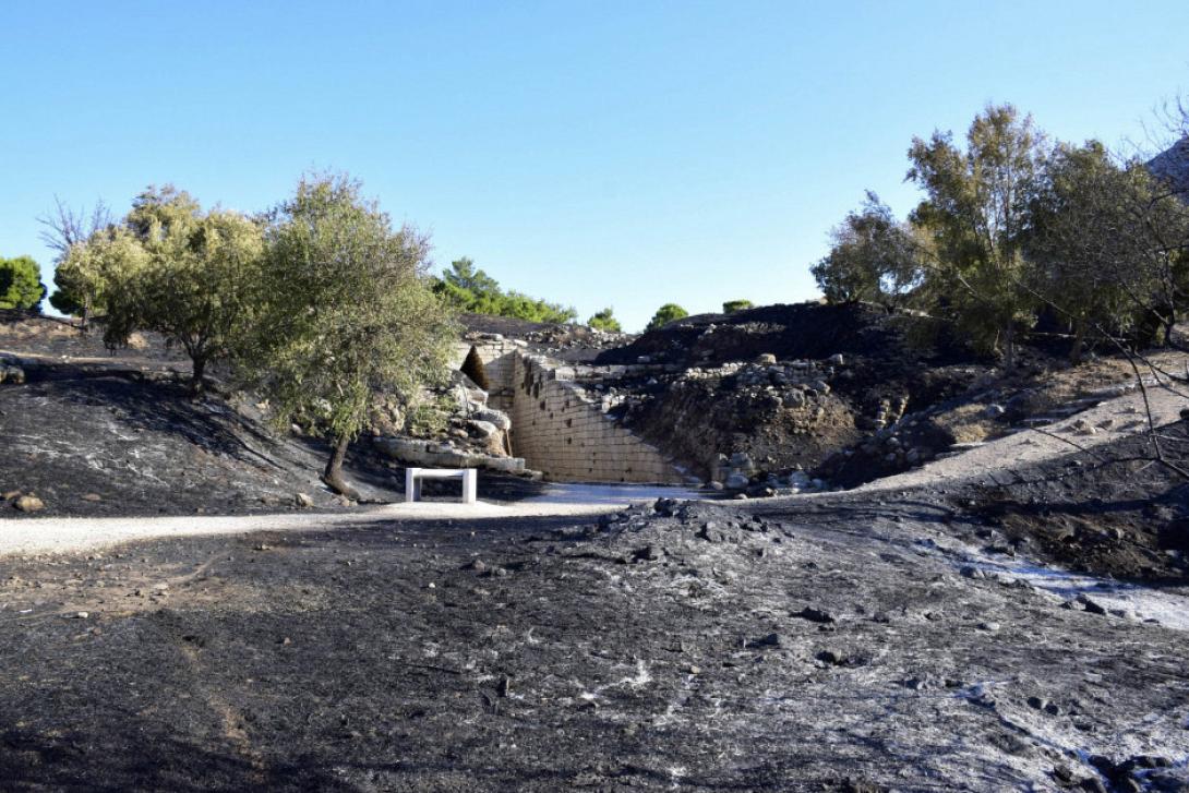 μυκήνες φωτιά