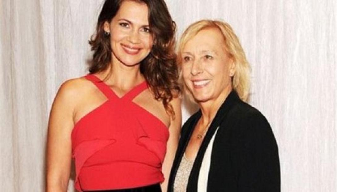 Η Μαρτίνα Ναβρατίλοβα το πήρε... το κορίτσι!