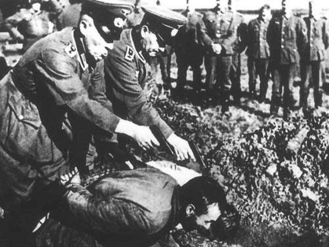 La Libre Belgique: Δισέλιδο αφιέρωμα για τις γερμανικές αποζημιώσεις στην Ελλάδα 