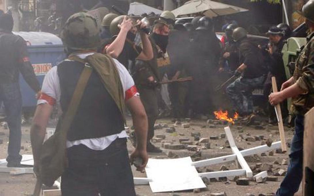 Πάνω από δέκα νεκροί  σε μάχες και επιθέσεις στην Ανατολική Ουκρανία