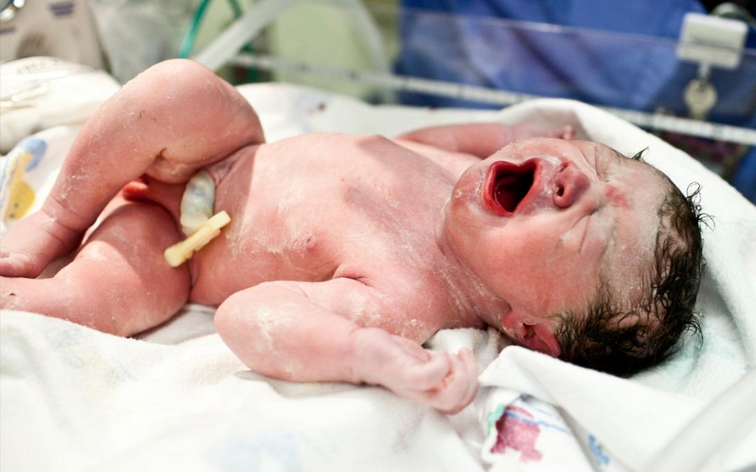 νεογέννητο γέννα