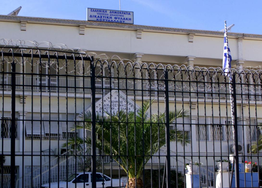 «Και το βραχιολάκι είναι αποδεκτό από τον Νίκο Ρωμανό» δηλώνει ο συνήγορός του