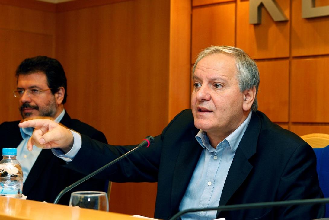 Η ΚΕΔΕ καλεί τους Δήμους να διαθέσουν δωρεάν ροδάκινα