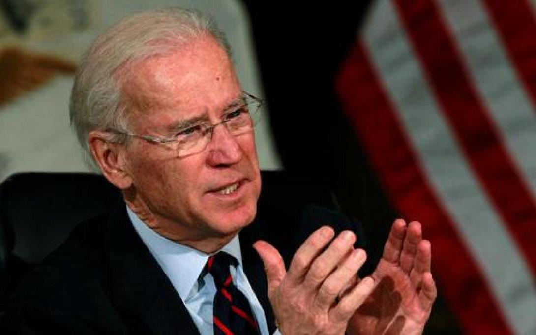 Με περαιτέρω κυρώσεις προειδοποιεί τη Ρωσία ο Τζ.Μπάιντεν