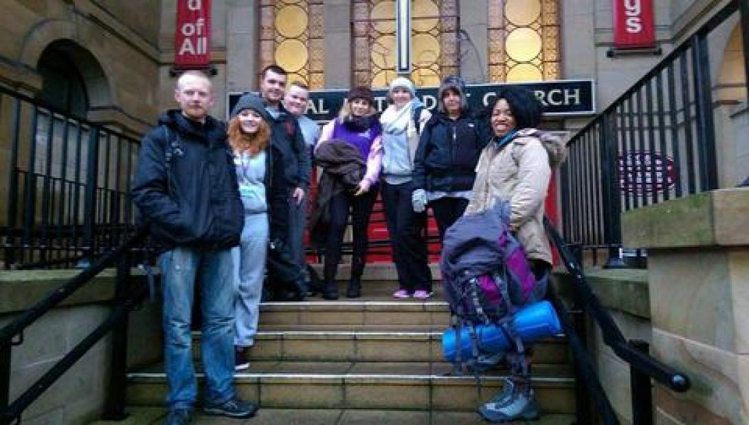 Άστεγος έδωσε σε φοιτήτρια τα τελευταία 4 ευρώ του κι αυτή του επέστρεψε €27.000!