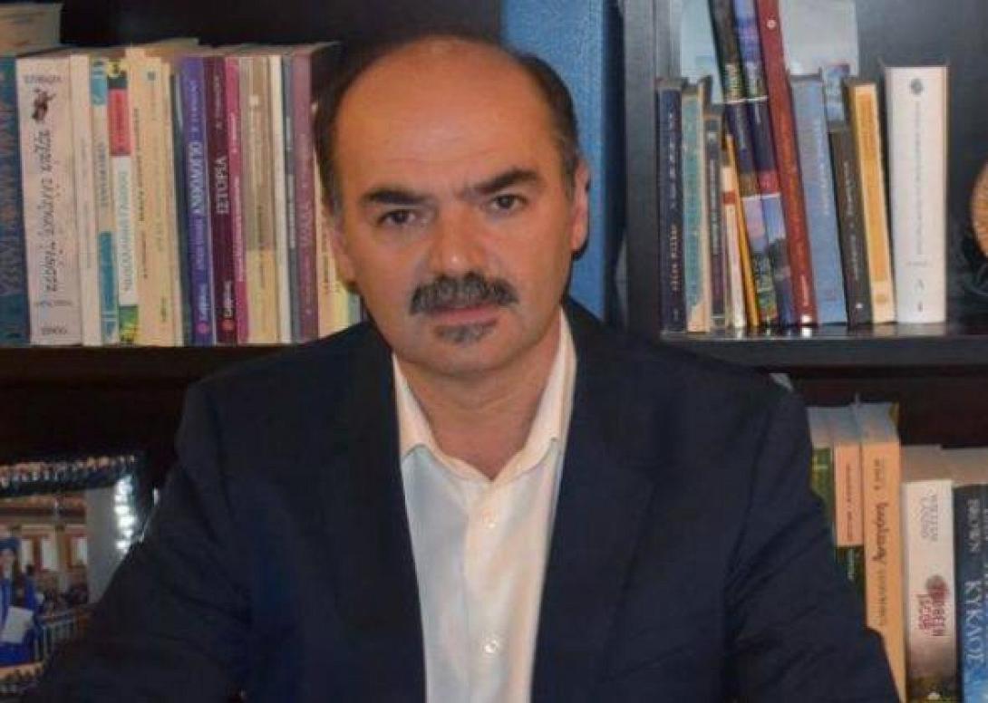 γιάννης νικολακάκης