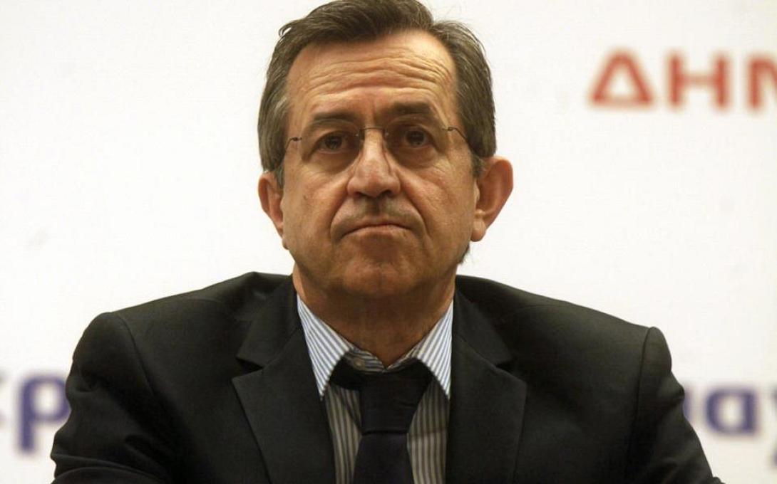 Χυδαίο σχόλιο από τον Νικολόπουλο για τον πρωθυπουργό του Λουξεμβούργου