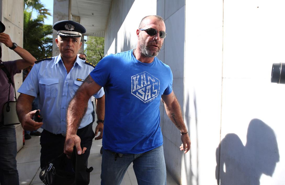 Σε κατ' οίκον περιορισμό ο βουλευτής της ΧΑ Νίκος Μίχος