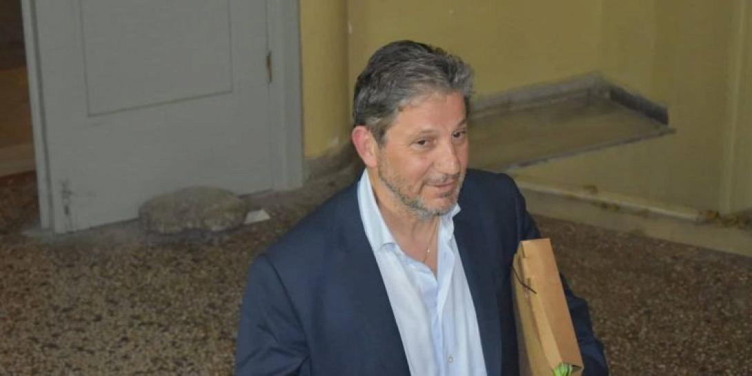 νίκος σχοιναράκης