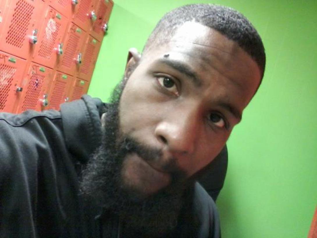 Απολύθηκε και αποκεφάλισε μια συνάδελφό του