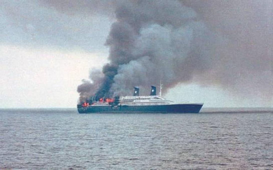 Σε ετοιμότητα ελικόπτερα των Ένοπλων Δυνάμεων για αγνοούμενους του Norman Atlantic