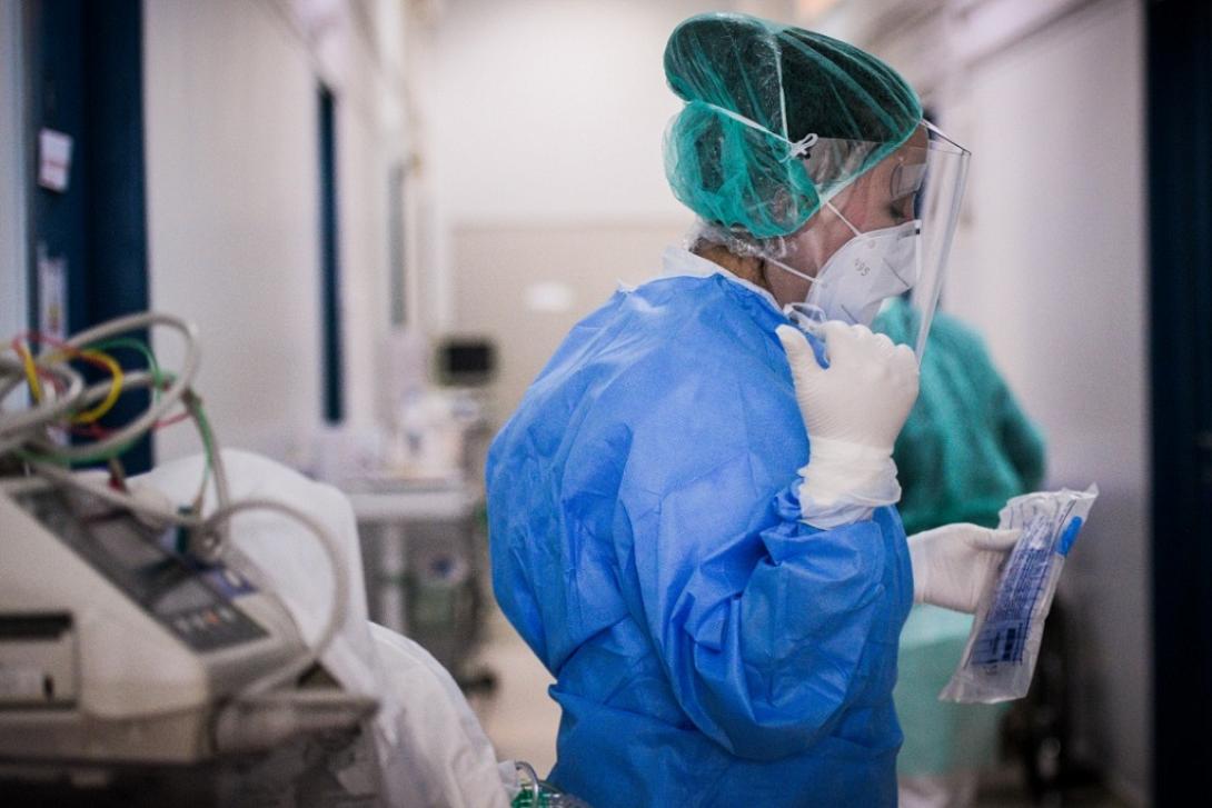 Κορωνοϊός Εντατική ΜΕΘ