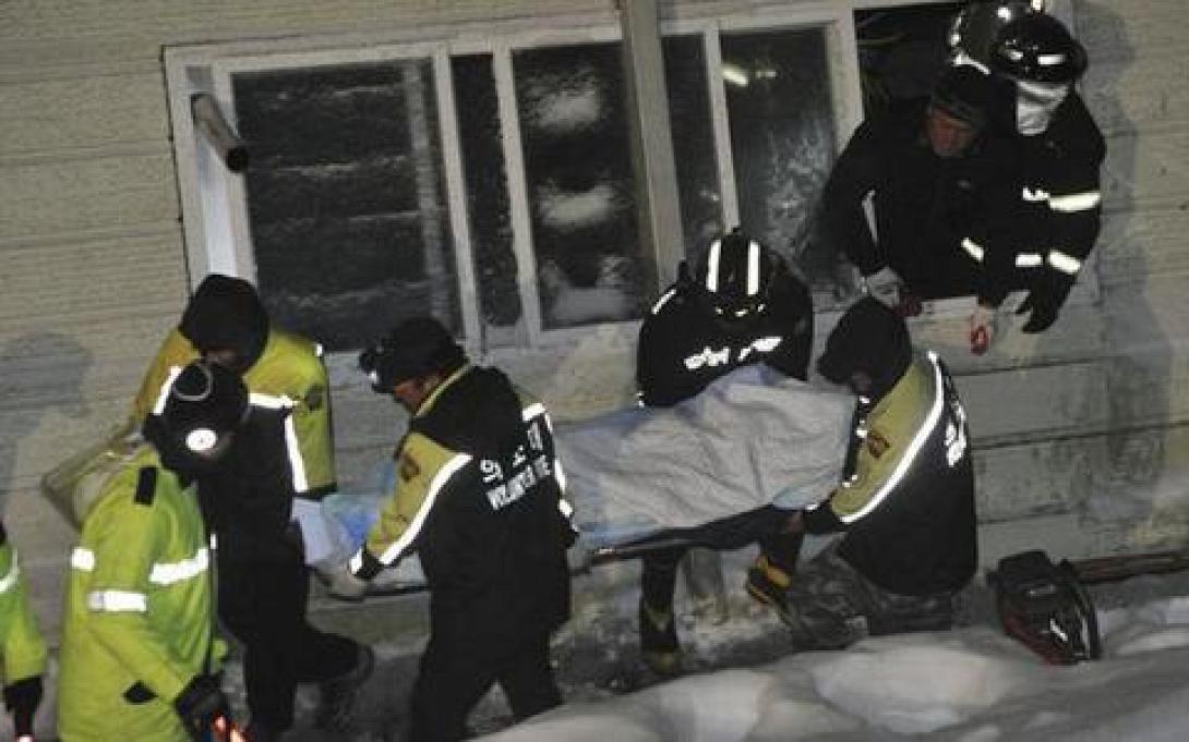 Νότια Κορέα: Φονική κατάρρευση στέγης από το χιόνι