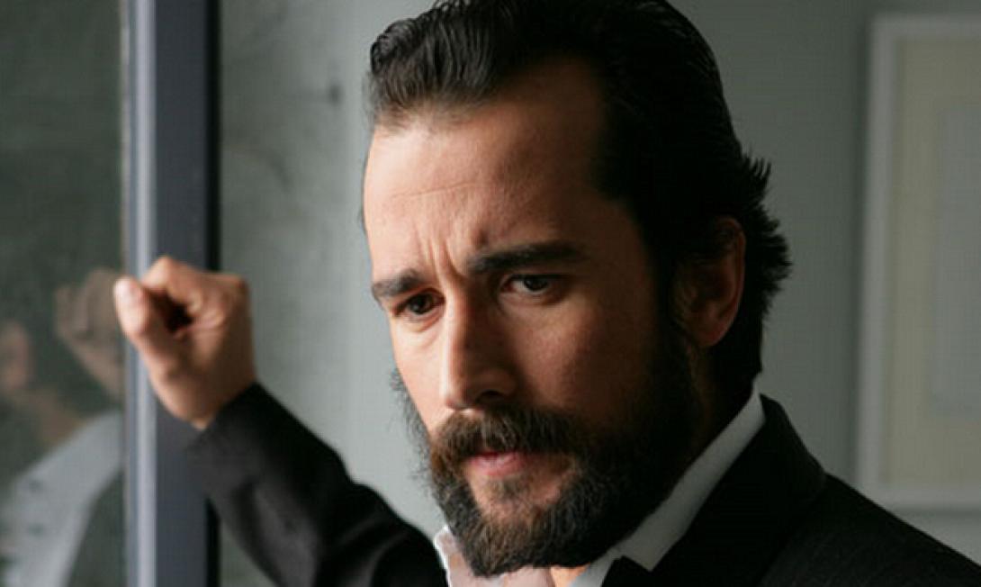 Ο Τάσος Νούσιας