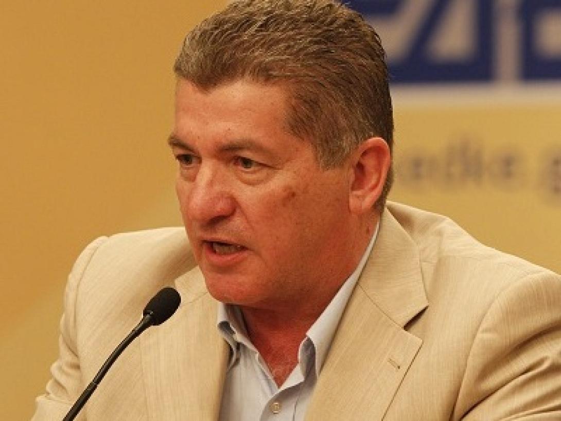 Ο Νταβρής από τους Ανεξάρτητους 'Ελληνες... στους Ανεξάρτητους Βουλευτές