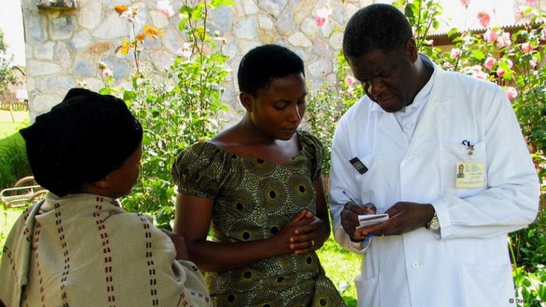 Βραβείο "Ζαχάροφ" για το γιατρό από το Κονγκό που φροντίζει θύματα βιασμών