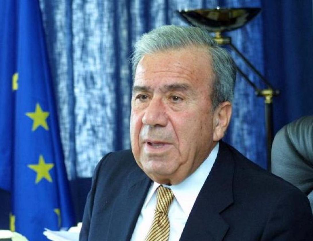 Στη φυλακή ο πρώην υπουργός Ντίνος Μιχαηλίδης και ο γιος του