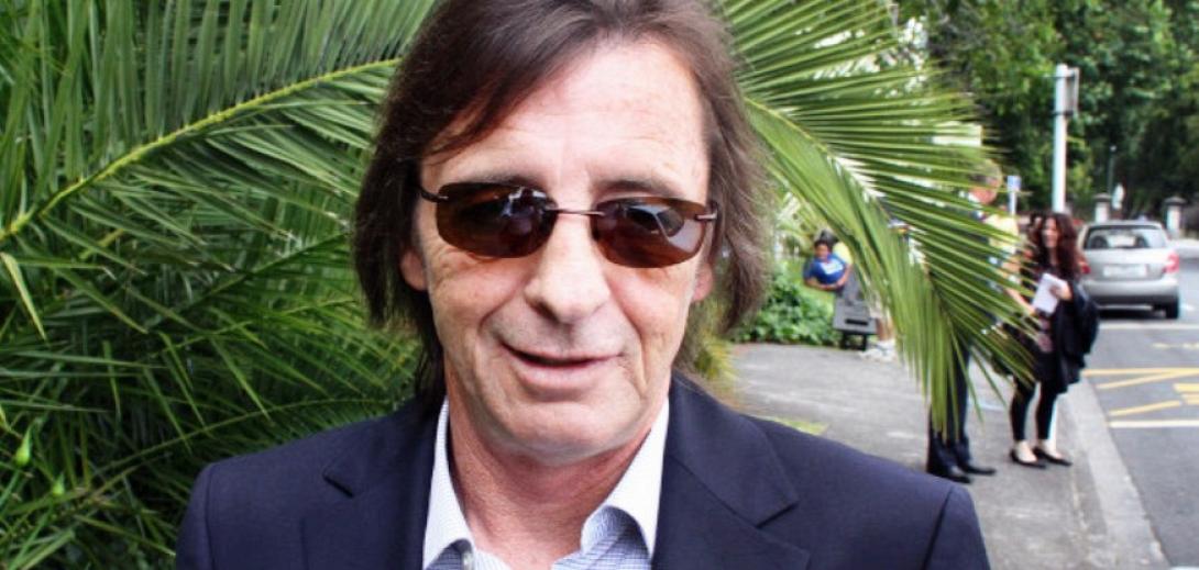 Για φόνο κατηγορείται ο ντράμερ των AC/DC