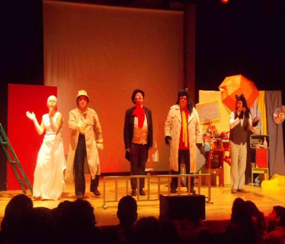 "Ο Γάτος που έμαθε σε ένα γλάρο να πετά" έρχεται στο Ηράκλειο