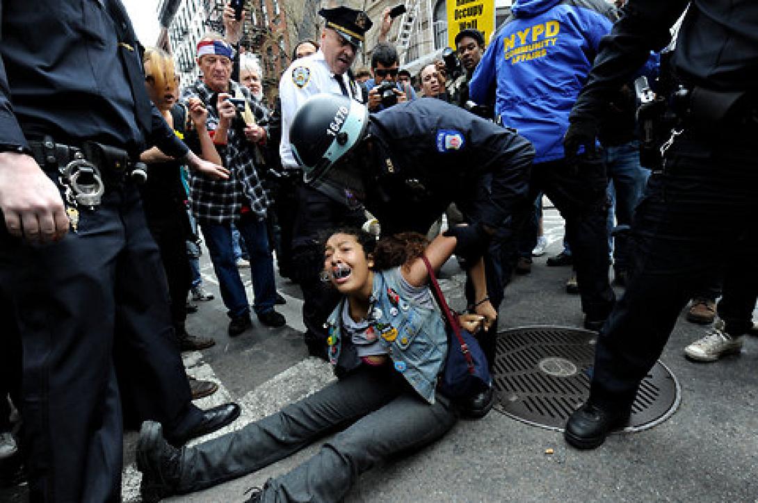 Πάνω από 200 συλλήψεις στη Νέα Υόρκη σε διαδήλωση για τη βια των αστυνομικών