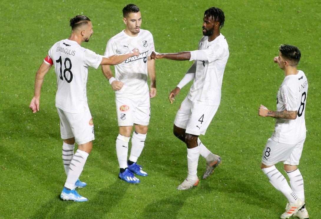 Με μπουνιά οι πανηγυρισμοι του ΟΦΗ.jpg