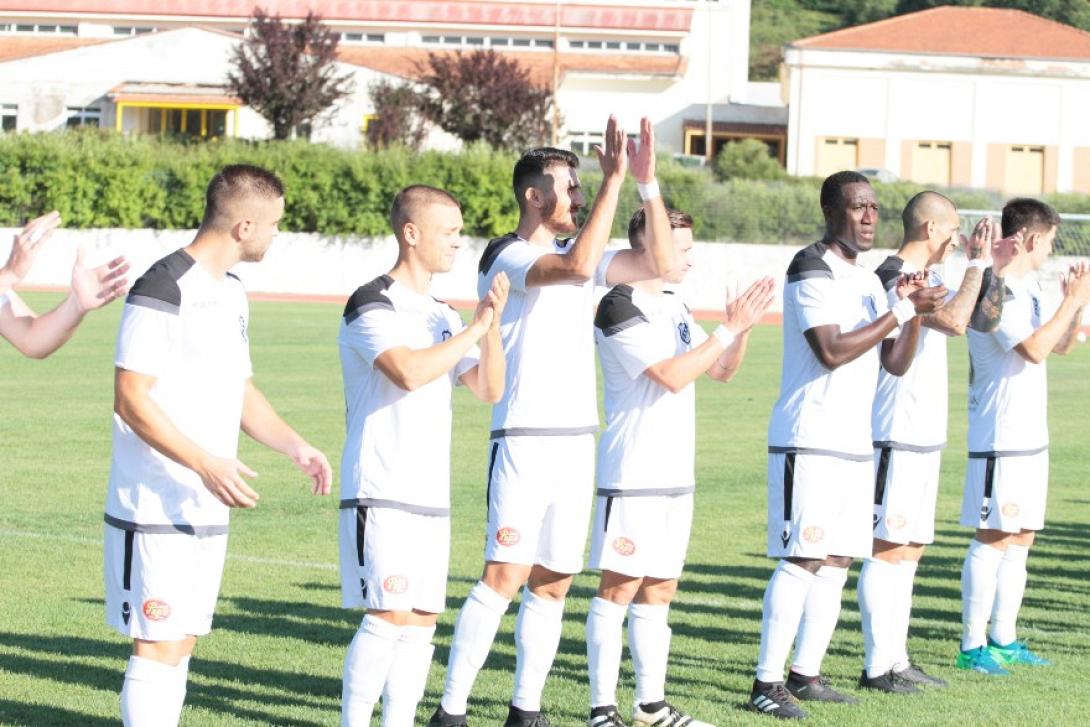 ofiapollon2xeirokrr.jpg