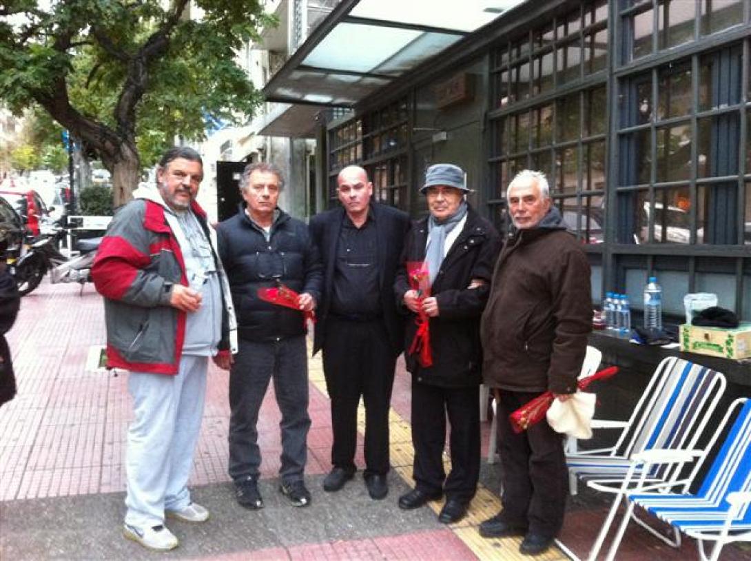 "Οι άνθρωποι με το γαρύφαλλο" και ο Μιχελογιαννάκης