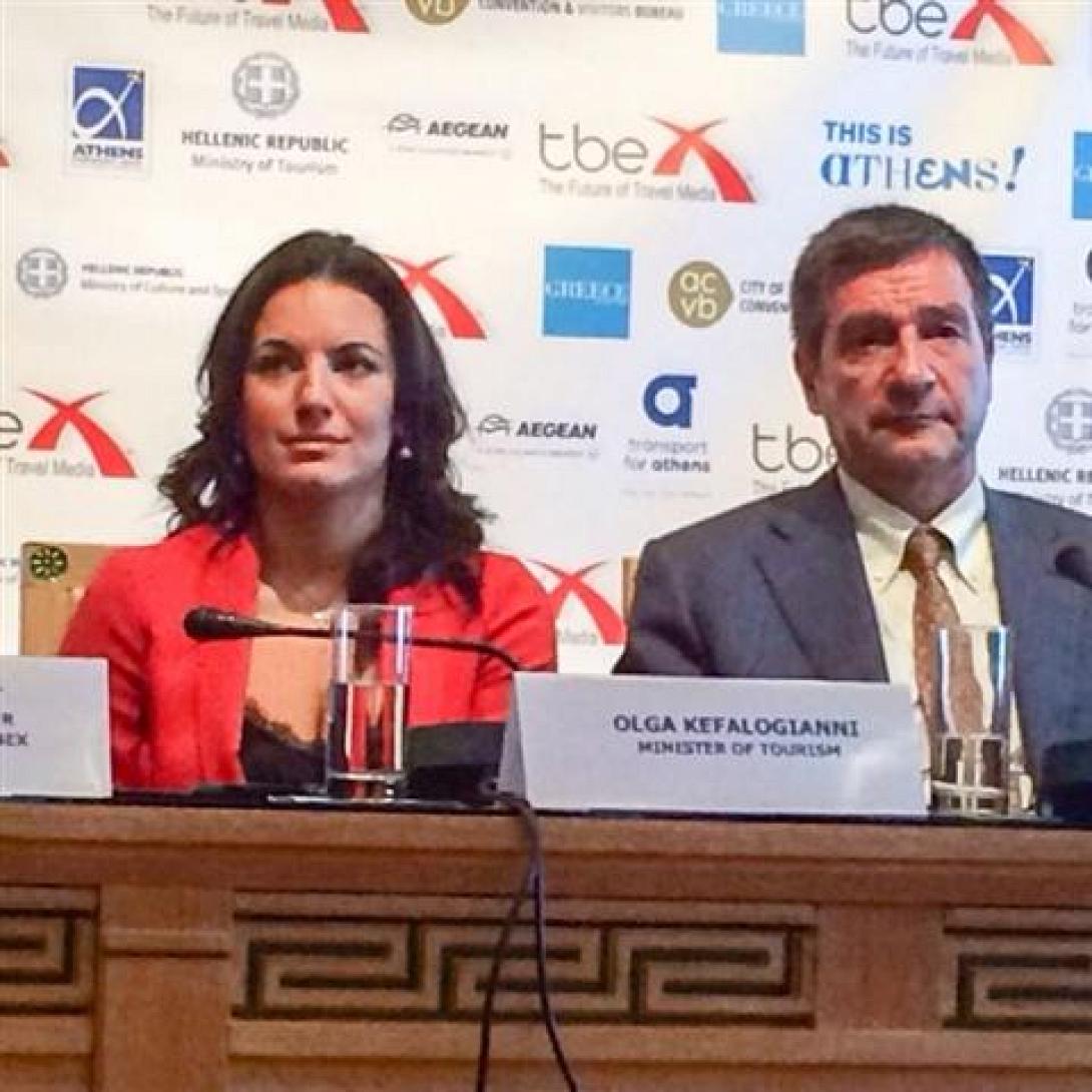 Η Όλγα πόσταρε δημοσίευμα του CNN για ελληνικούς τουριστικούς προορισμούς